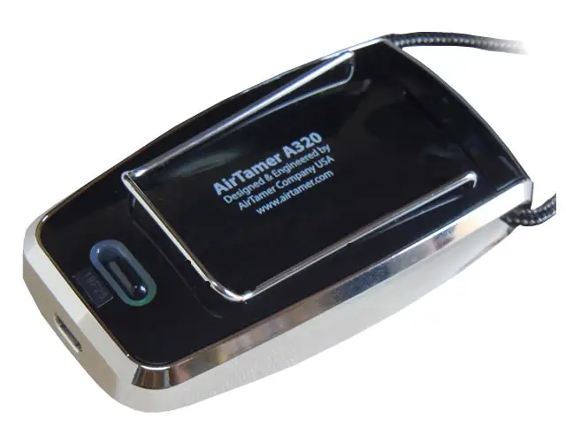 �G�A�[�E�e�C�}�[ R �u���b�N�̗΃��C�g�_����