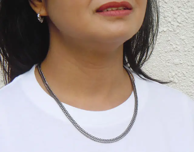 TGK-1-NB��T�V���c�𒅂��������������Ă���ʐ^(1)