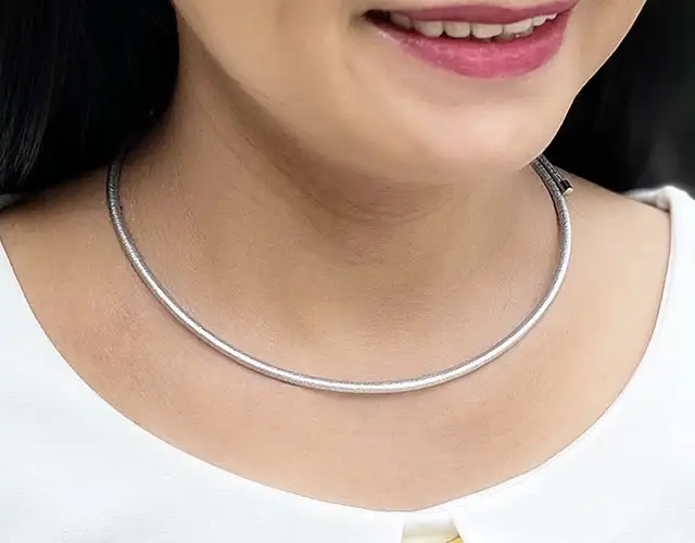 ウルトラネオ(ゴールド)装着写真 女性(1)